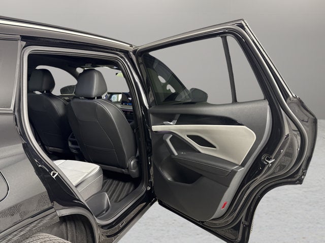 2025 Volkswagen Tiguan SE R-Line Black