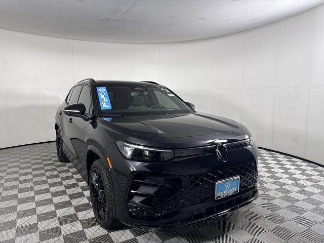 2025 Volkswagen Tiguan SE R-Line Black