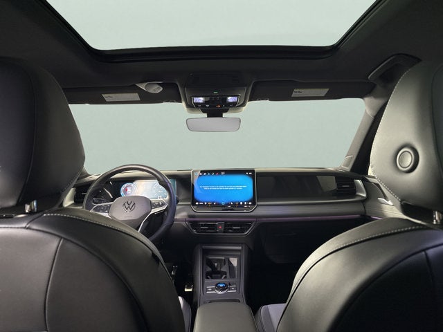 2025 Volkswagen Tiguan SE R-Line Black