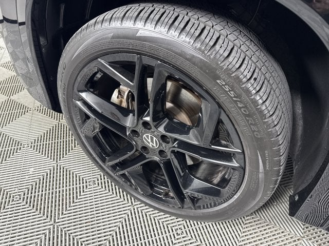 2025 Volkswagen Tiguan SE R-Line Black
