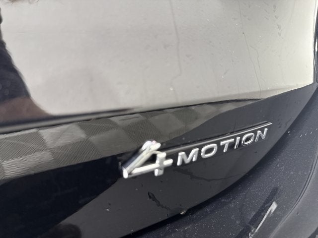 2025 Volkswagen Tiguan SE R-Line Black