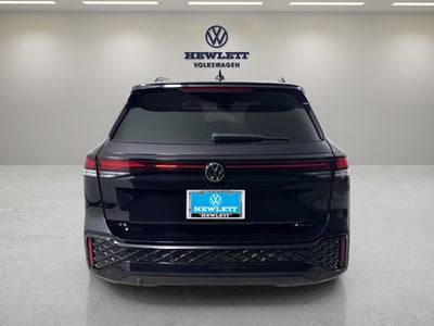 2025 Volkswagen Tiguan SE R-Line Black