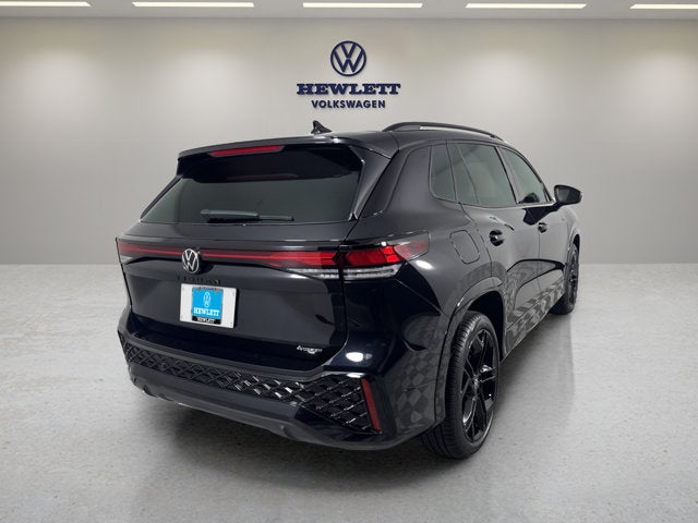2025 Volkswagen Tiguan SE R-Line Black