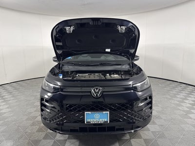 2025 Volkswagen Tiguan SE R-Line Black