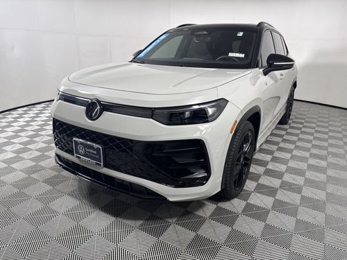 2025 Volkswagen Tiguan SE R-Line Black