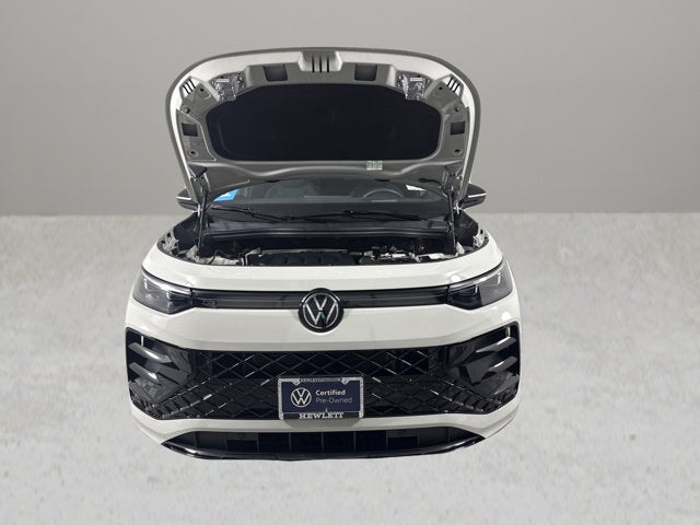 2025 Volkswagen Tiguan SE R-Line Black