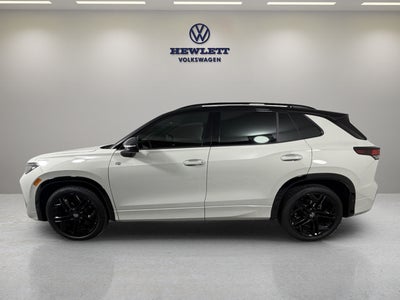 2025 Volkswagen Tiguan SE R-Line Black