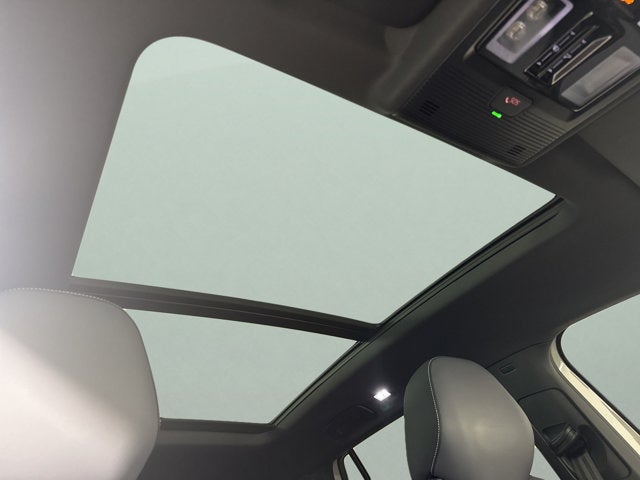 2025 Volkswagen Tiguan SE R-Line Black