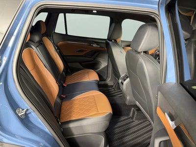 2025 Volkswagen Tiguan SEL R-Line