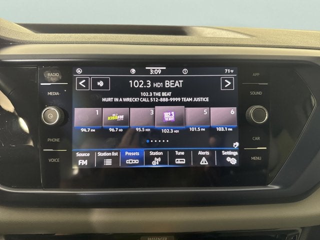 2022 Volkswagen Taos SE