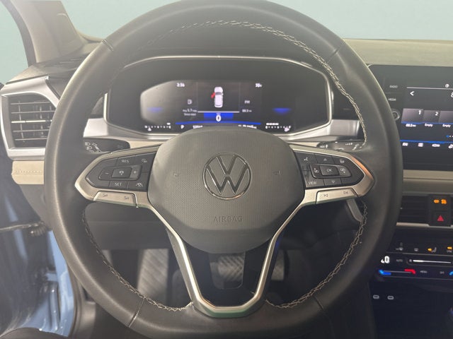 2025 Volkswagen Taos SE