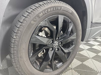 2023 Volkswagen Taos SE