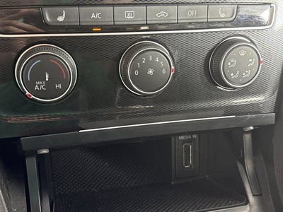 2015 Volkswagen Golf GTI SE