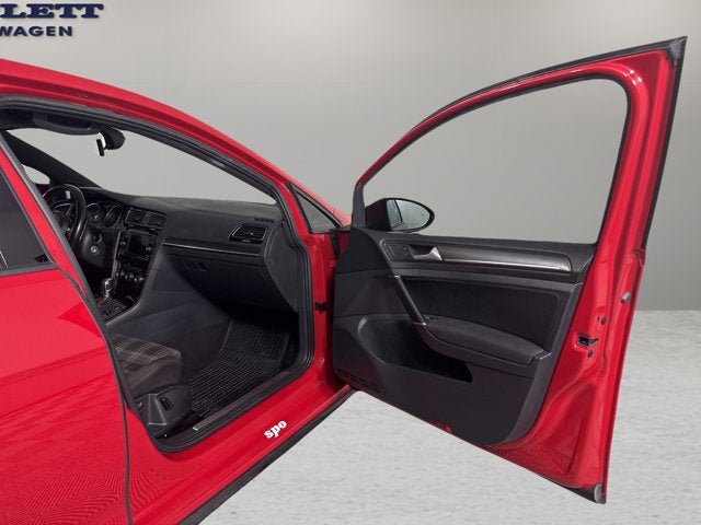 2019 Volkswagen Golf GTI S