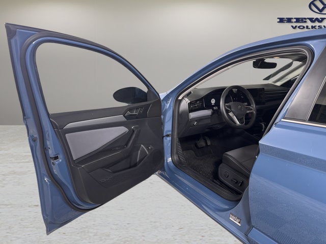 2025 Volkswagen Jetta SE