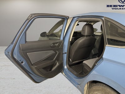 2025 Volkswagen Jetta SE