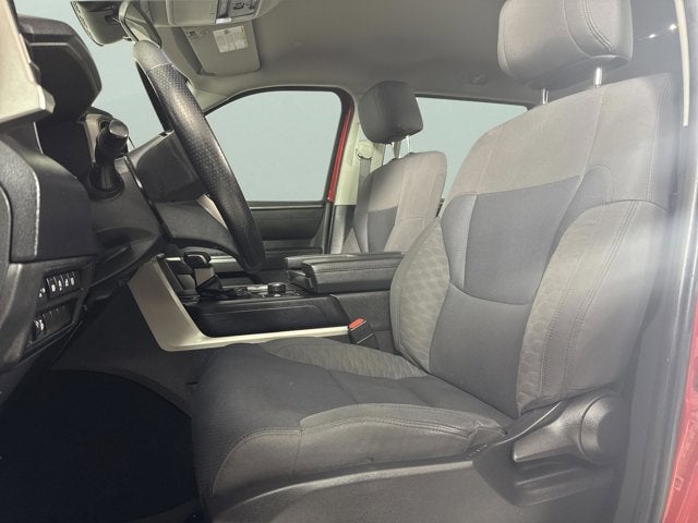 2022 Toyota Tundra 4WD SR5