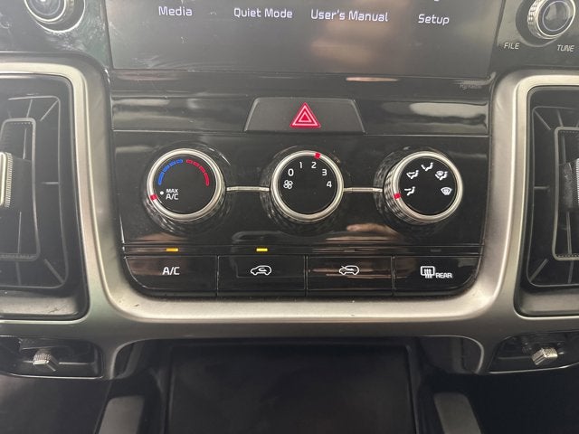 2022 Kia Sorento LX