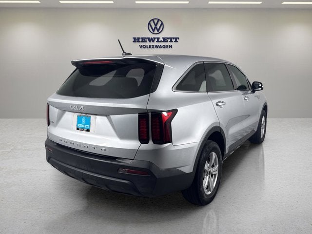 2022 Kia Sorento LX