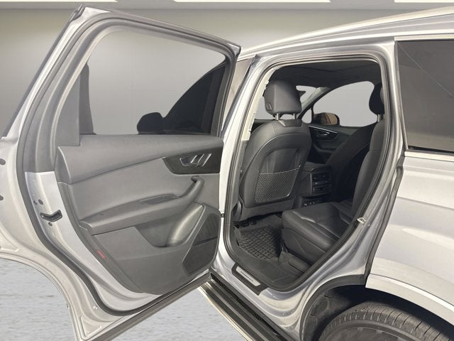 2021 Audi Q7 Premium Plus