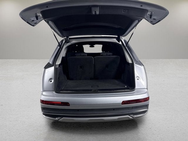 2021 Audi Q7 Premium Plus