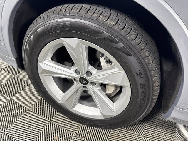 2021 Audi Q7 Premium Plus