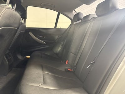 2013 BMW 3 Series 320i