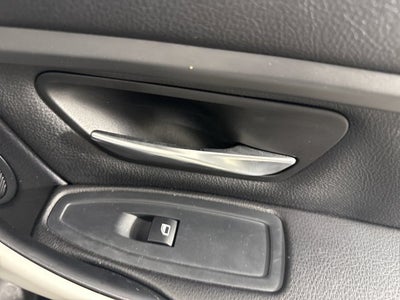 2013 BMW 3 Series 320i