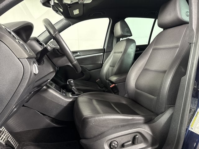 2016 Volkswagen Tiguan R-Line