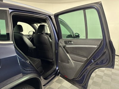 2016 Volkswagen Tiguan R-Line