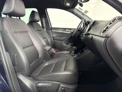 2016 Volkswagen Tiguan R-Line