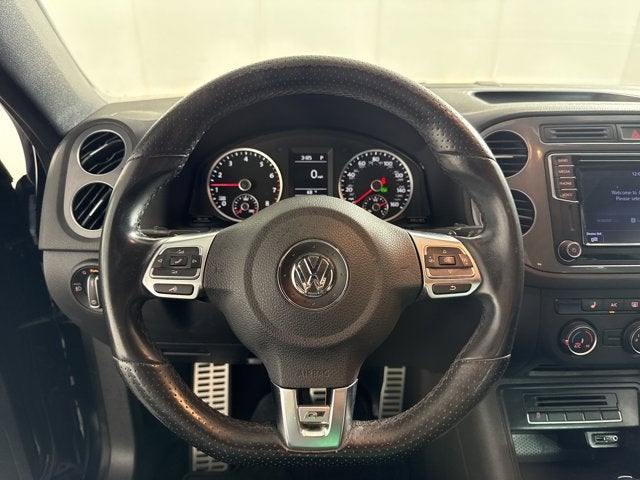 2016 Volkswagen Tiguan R-Line