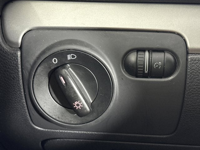 2014 Volkswagen Golf w/Conv & Sunroof