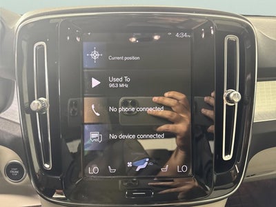 2021 Volvo XC40 Momentum