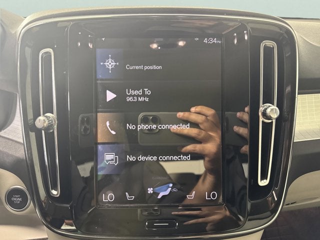 2021 Volvo XC40 Momentum