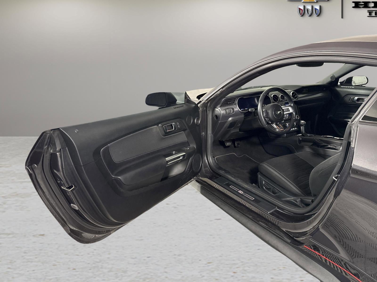 2022 Ford Mustang Mach 1