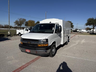 2025 Chevrolet Express Cutaway 3500 Base