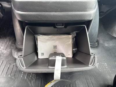 2025 Chevrolet Express Cutaway 3500 Base