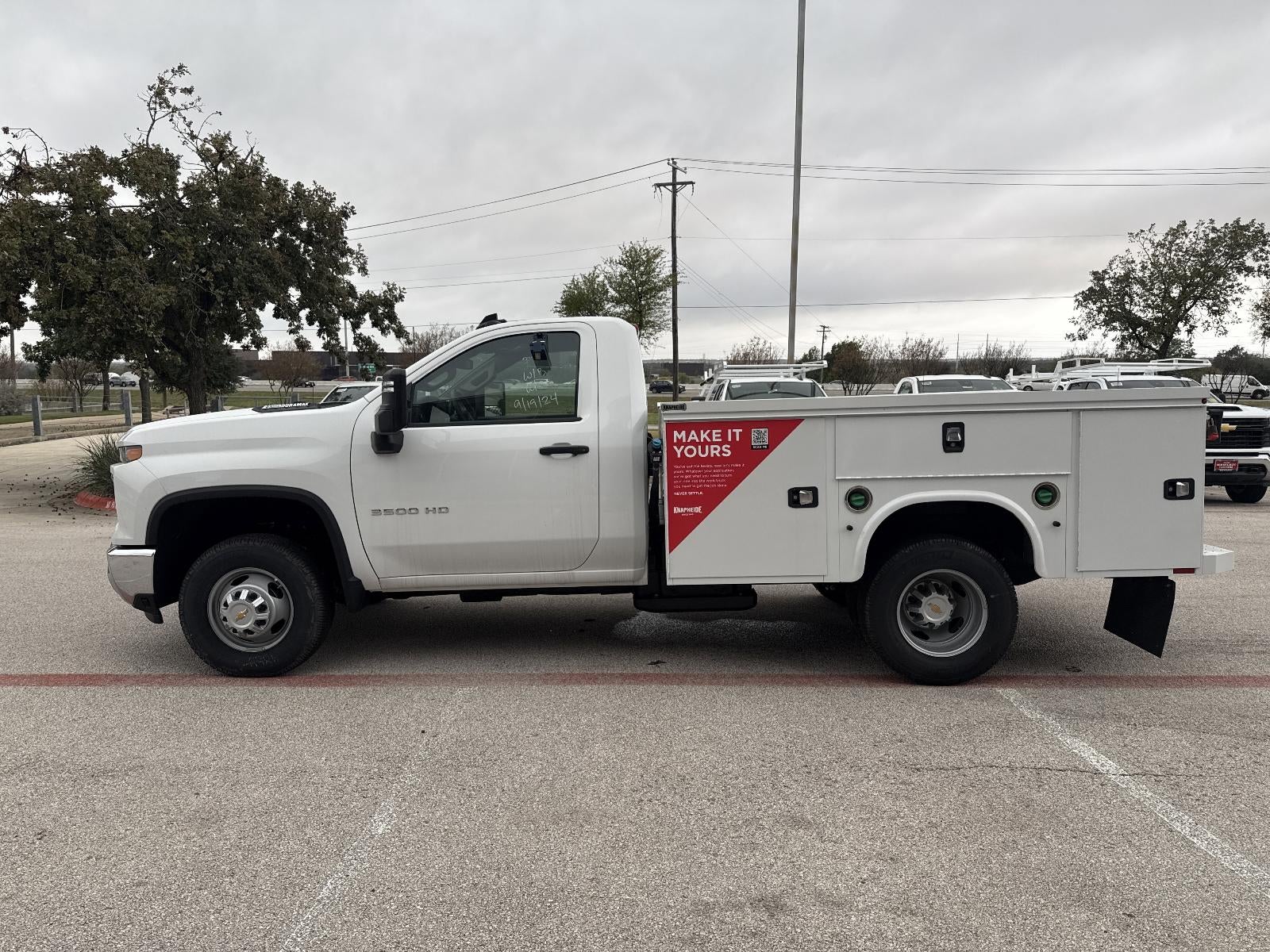 2025 Chevrolet Silverado 3500 HD Chassis Cab Work Truck
