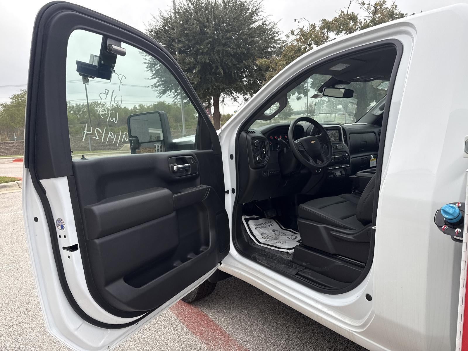 2025 Chevrolet Silverado 3500 HD Chassis Cab Work Truck