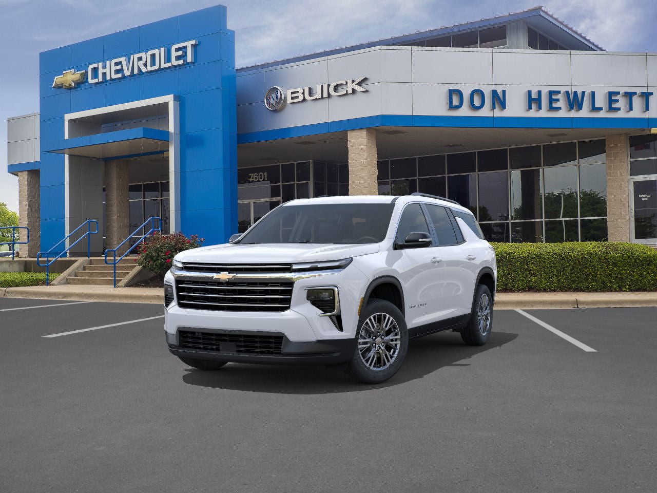 2025 Chevrolet Traverse LT