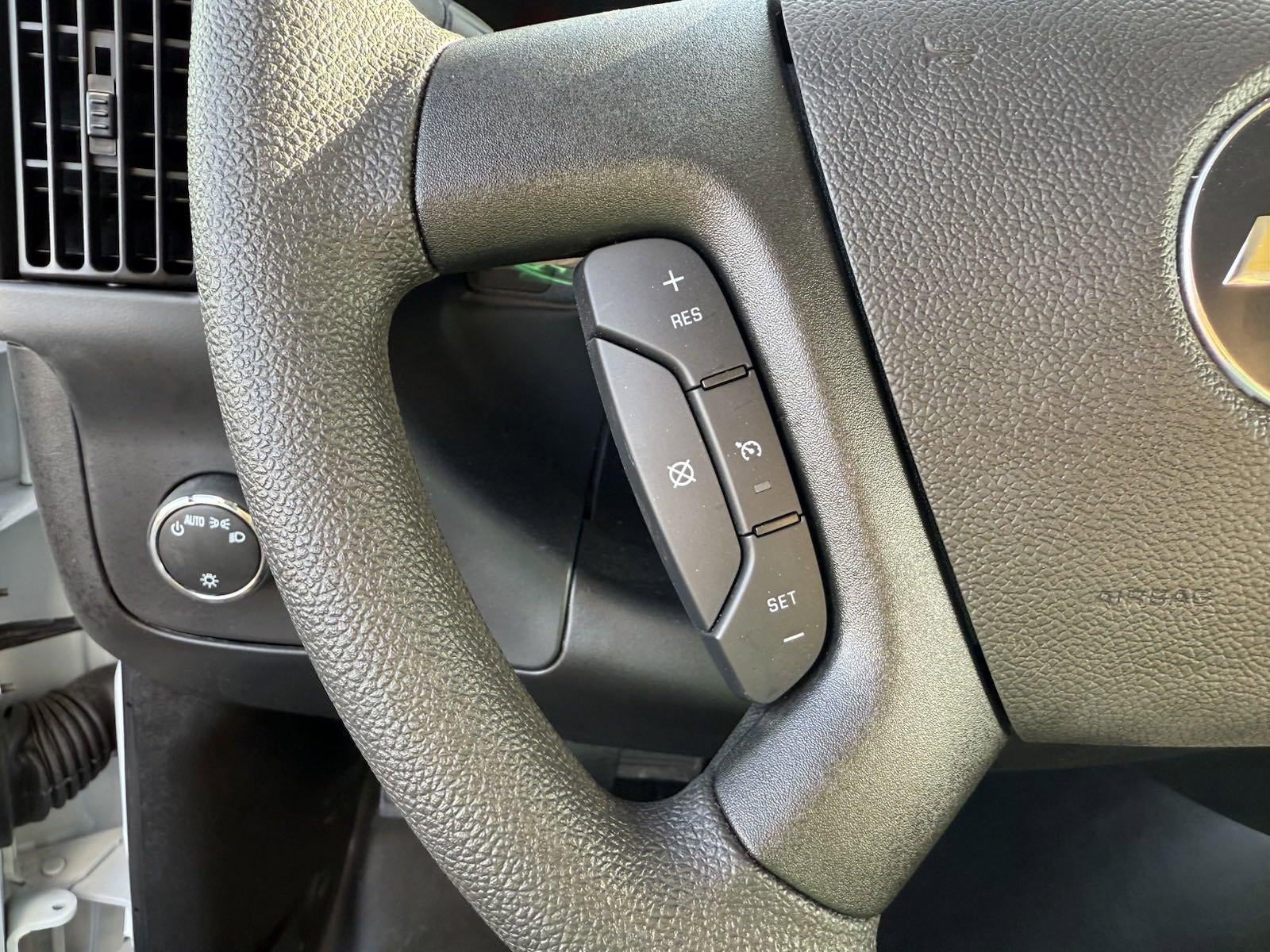 2024 Chevrolet Express Cutaway 3500 Base