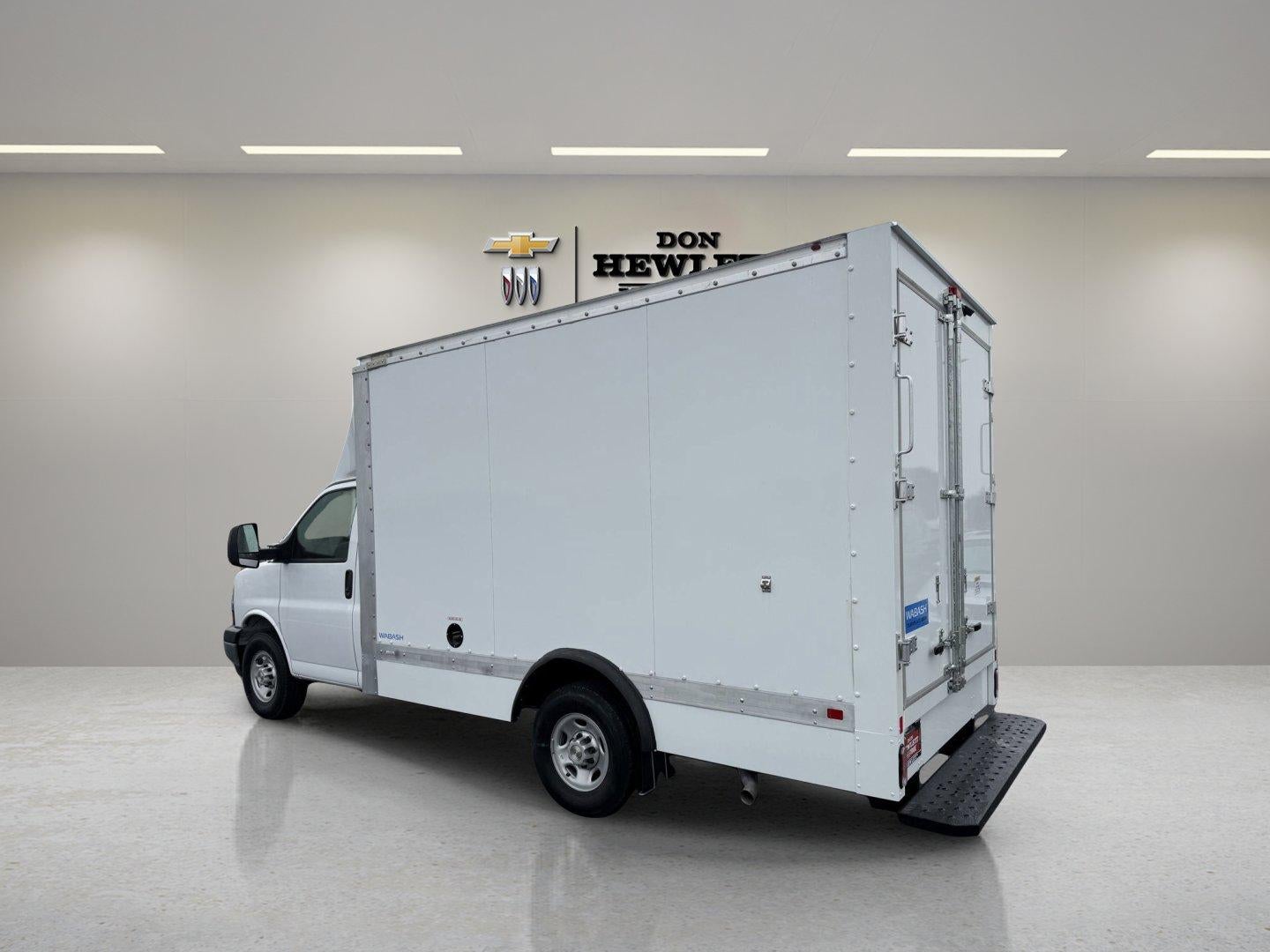2024 Chevrolet Express Cutaway 3500 Base