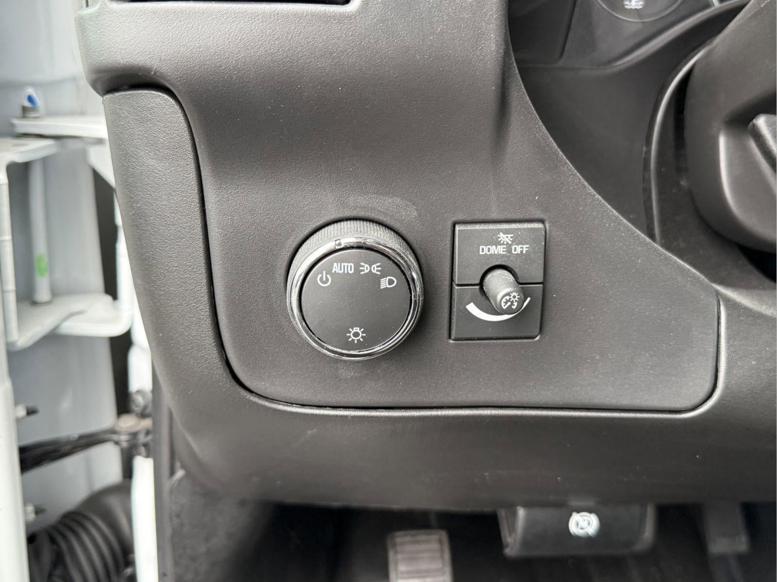 2024 Chevrolet Express Cutaway 3500 Base