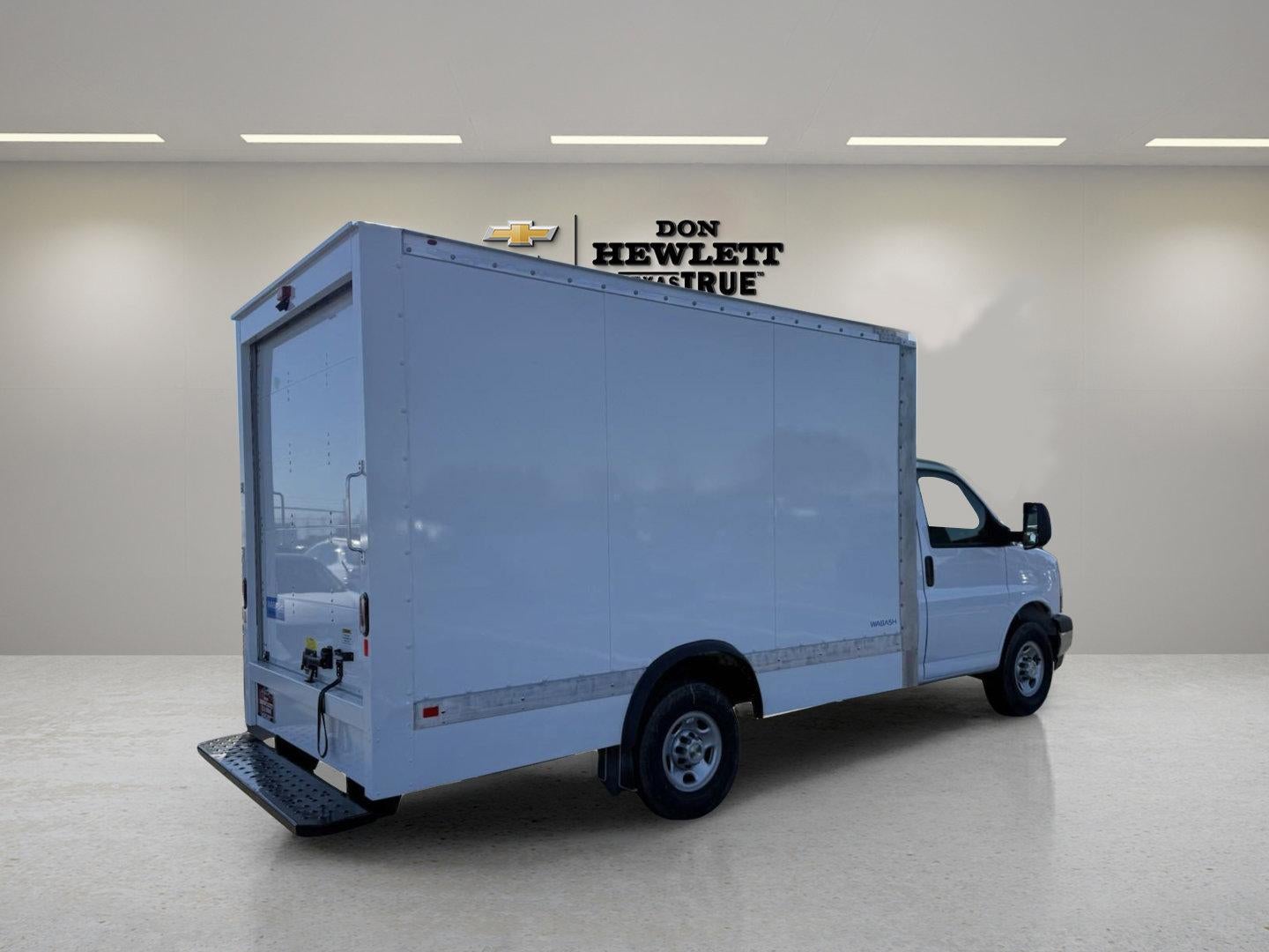 2024 Chevrolet Express Cutaway 3500 Base