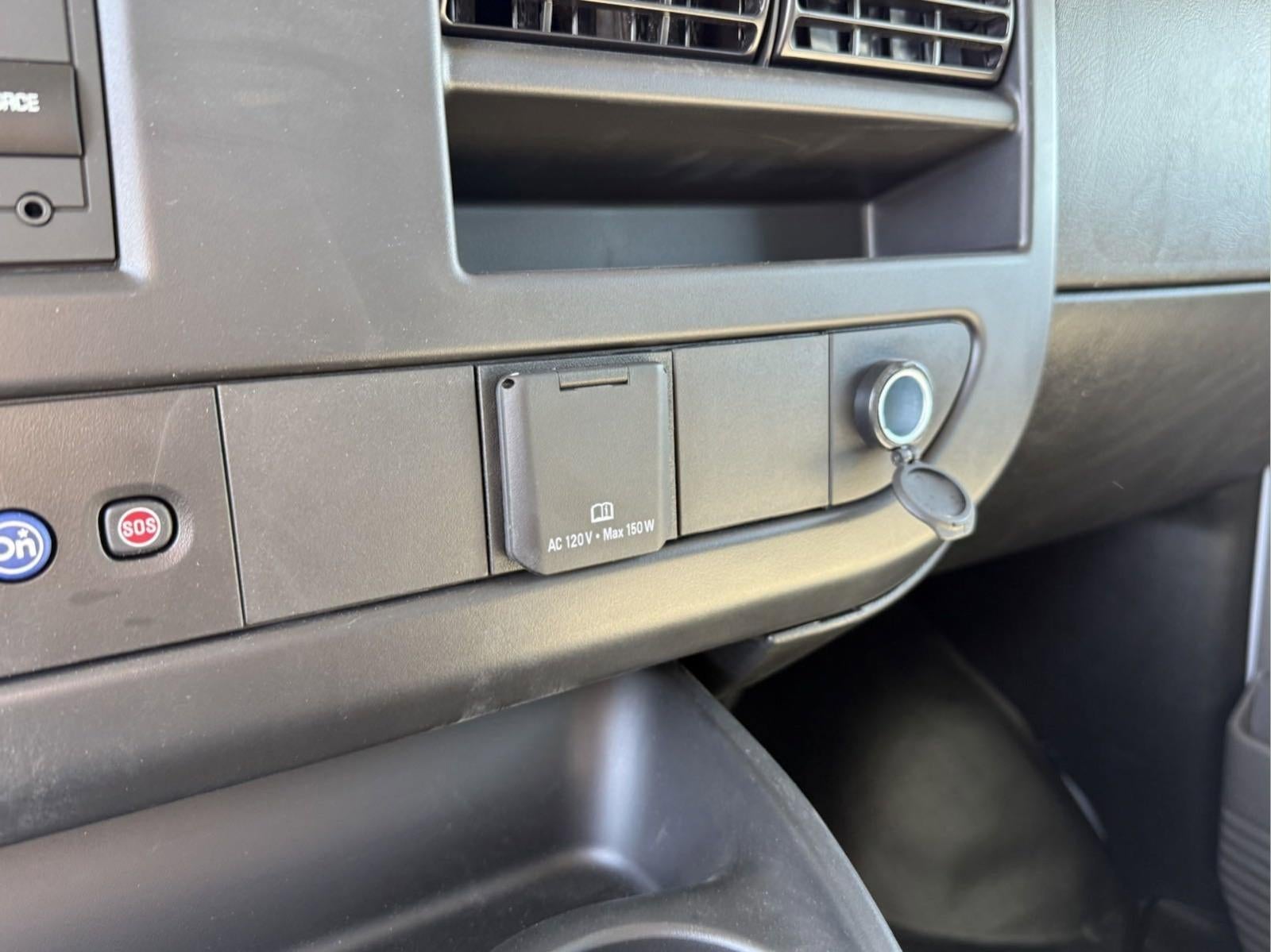 2024 Chevrolet Express Cutaway 3500 Base