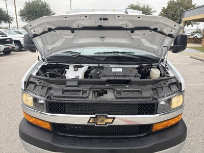 2025 Chevrolet Express Cutaway 3500 Base