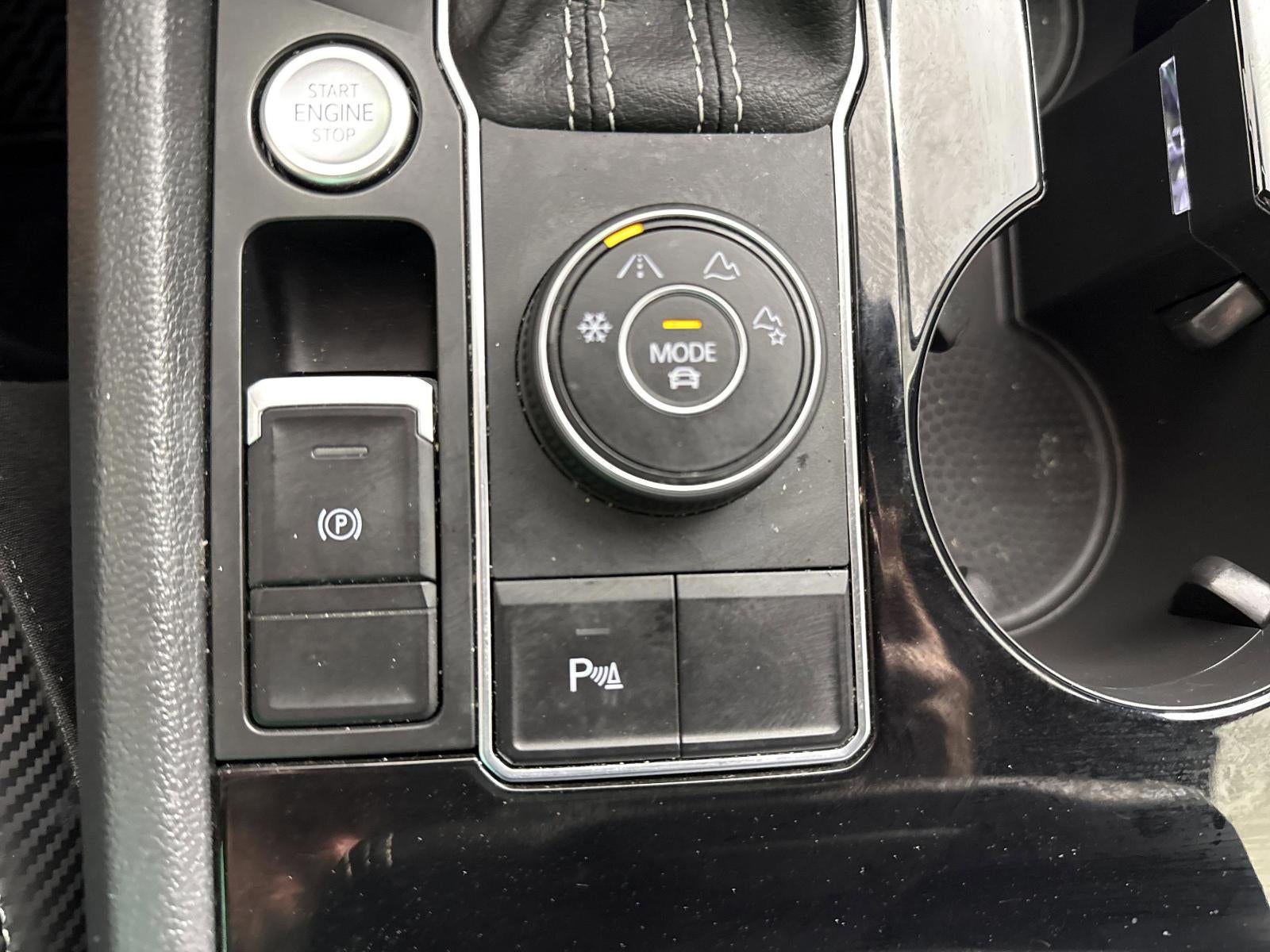 2023 Volkswagen Atlas Cross Sport 2.0T SEL