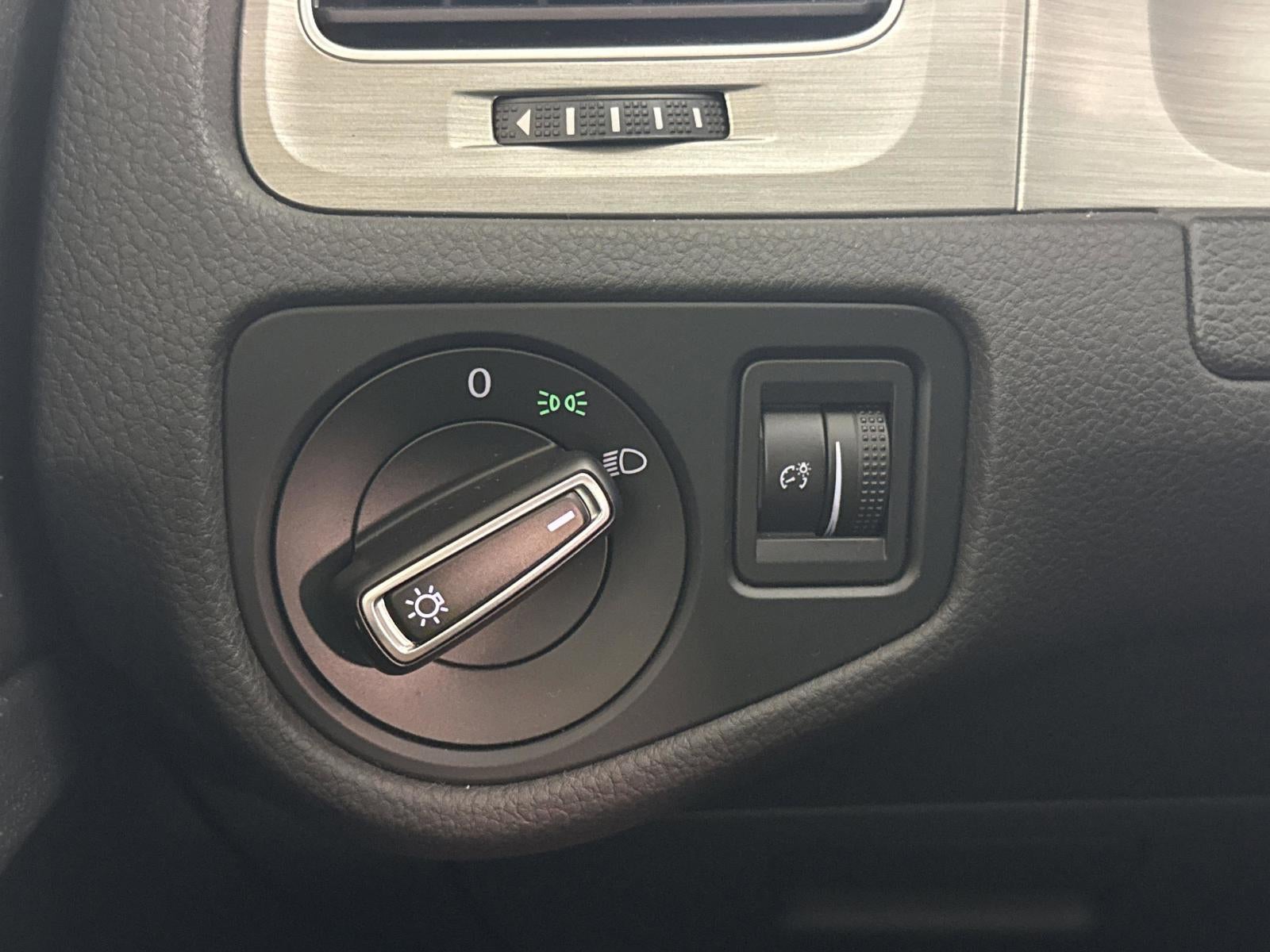 2017 Volkswagen Golf S