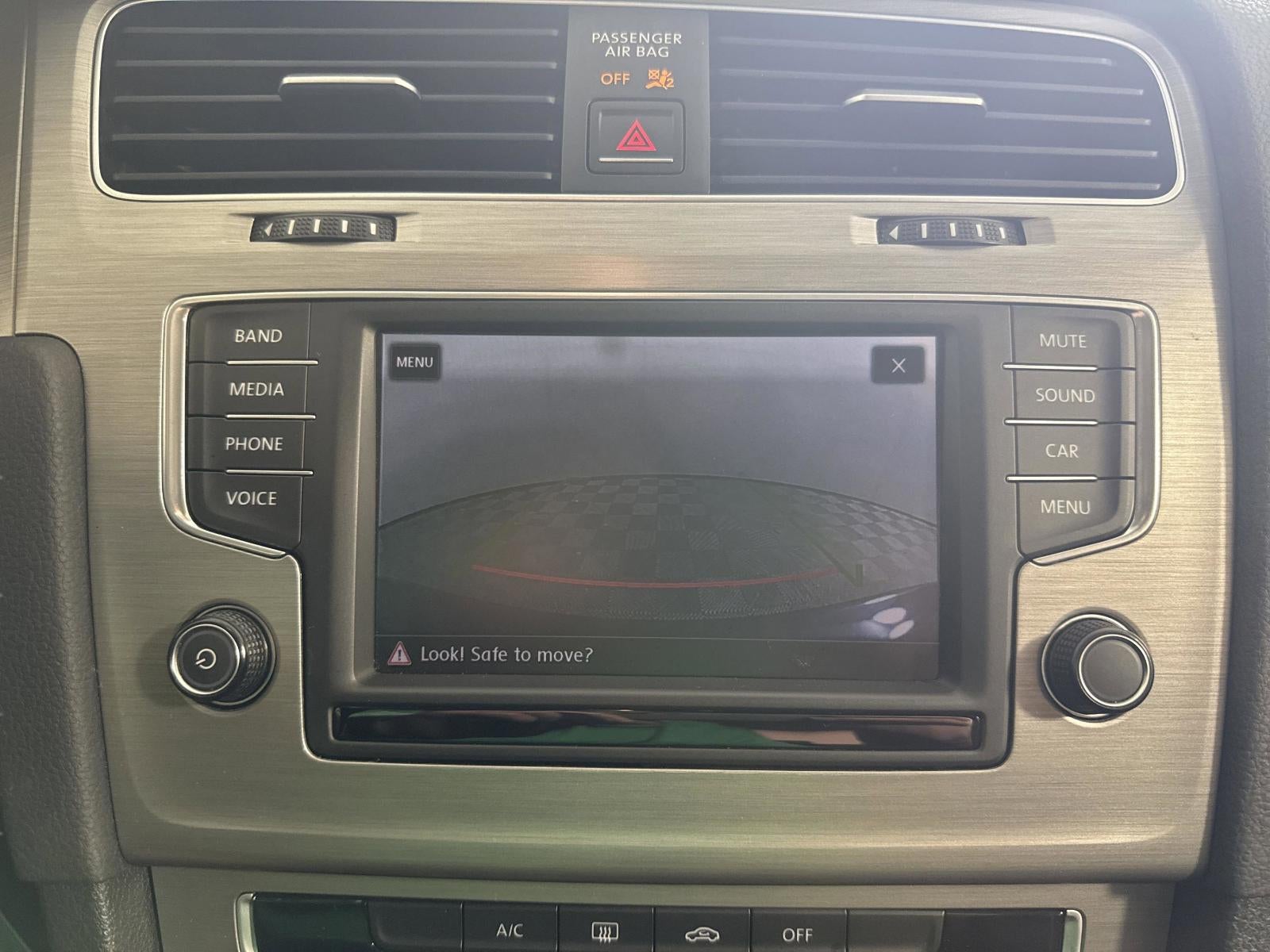 2017 Volkswagen Golf S